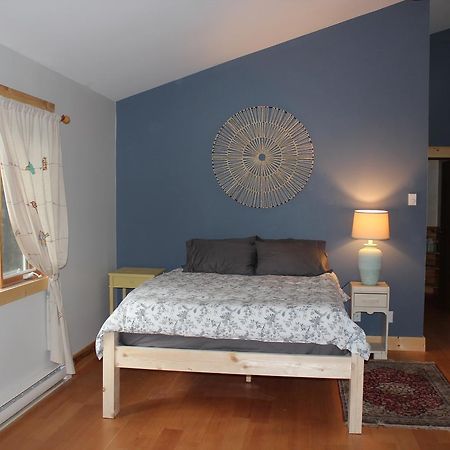 The Perch On Gabriola Bed & Breakfast Exterior foto